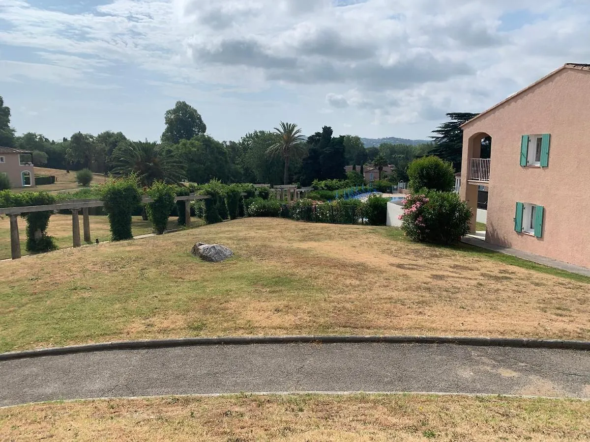 Appartement Grimaud Bord De Mer アパート