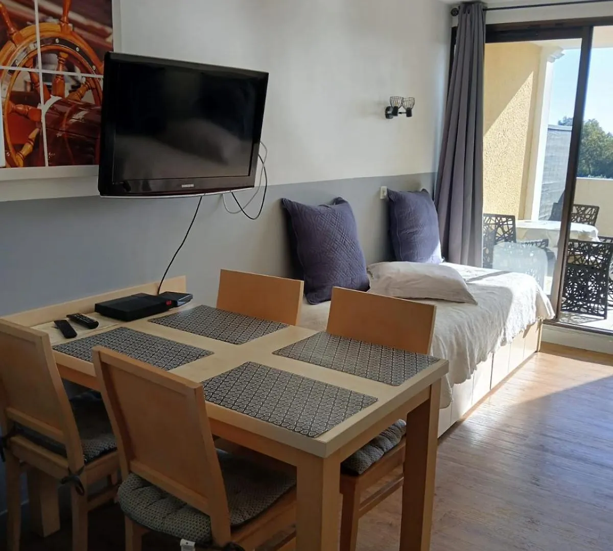 アパート Appartement Grimaud Bord De Mer